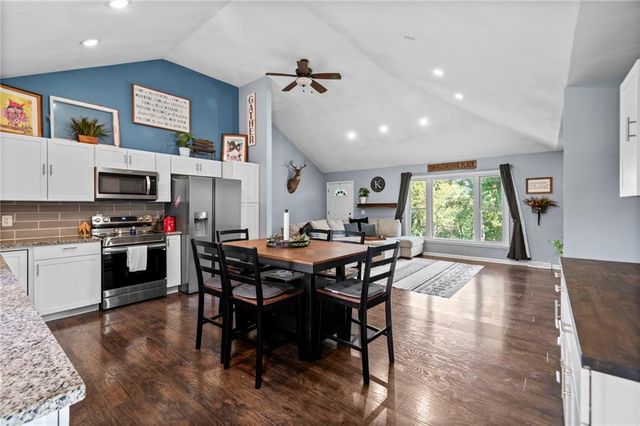 17524 Georgetown Road, Holt, MO 64048