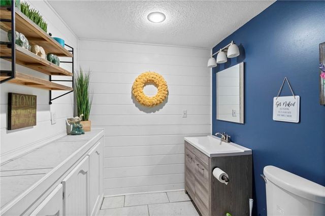 17524 Georgetown Road, Holt, MO 64048