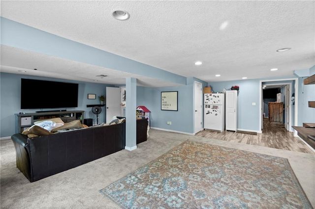 17524 Georgetown Road, Holt, MO 64048