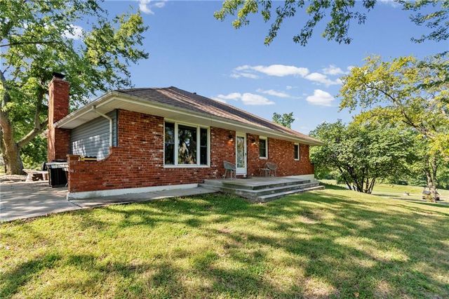 17524 Georgetown Road, Holt, MO 64048