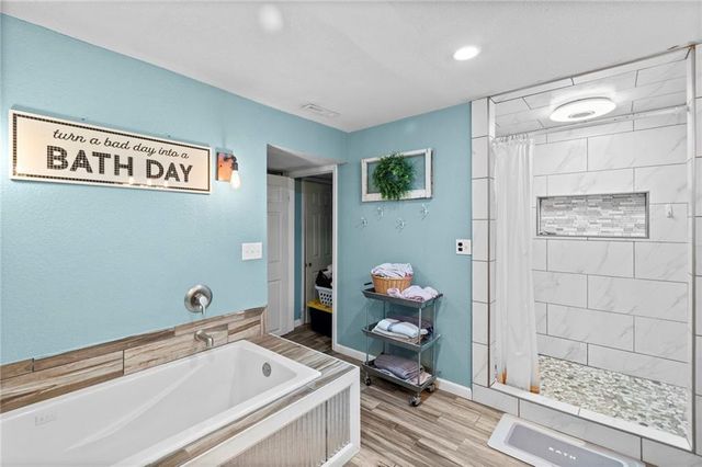 17524 Georgetown Road, Holt, MO 64048