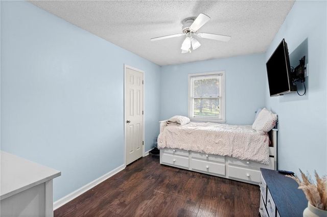 17524 Georgetown Road, Holt, MO 64048