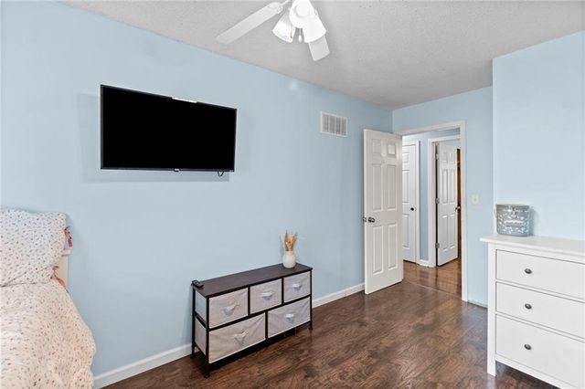 17524 Georgetown Road, Holt, MO 64048