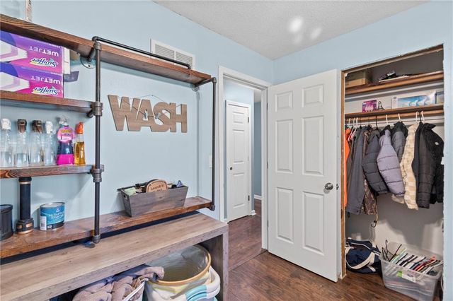 17524 Georgetown Road, Holt, MO 64048