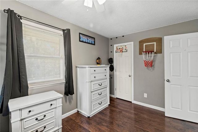 17524 Georgetown Road, Holt, MO 64048