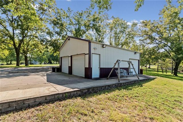 17524 Georgetown Road, Holt, MO 64048