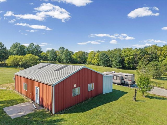 17524 Georgetown Road, Holt, MO 64048
