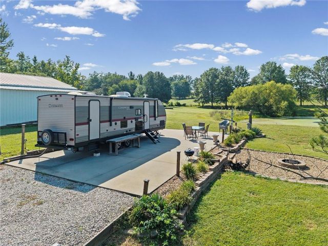 17524 Georgetown Road, Holt, MO 64048