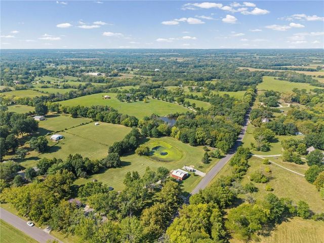 17524 Georgetown Road, Holt, MO 64048