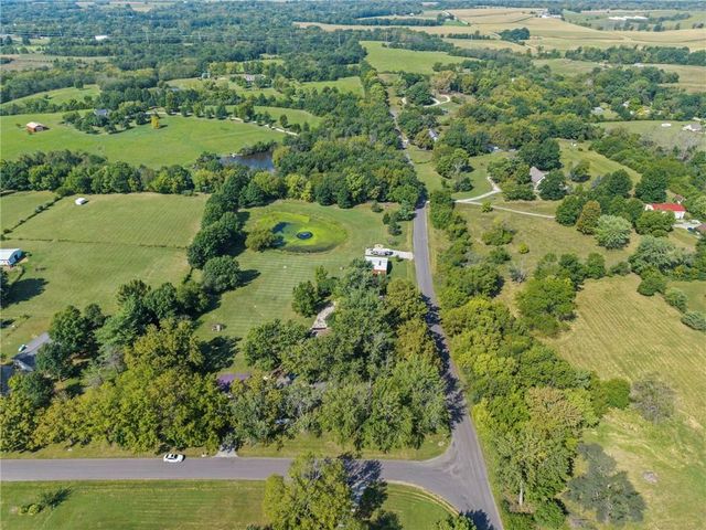 17524 Georgetown Road, Holt, MO 64048