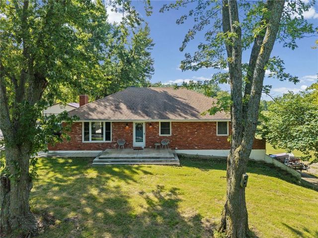 17524 Georgetown Road, Holt, MO 64048
