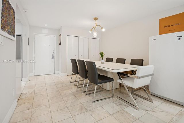 4301 Collins Ave 403, Miami Beach, FL 33140