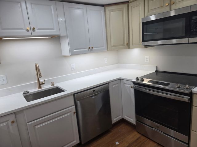 47 Telegraph St 2, Boston, MA 02127