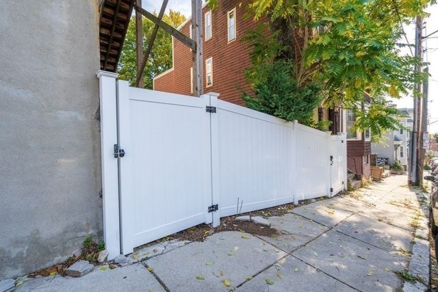 47 Telegraph St 2, Boston, MA 02127