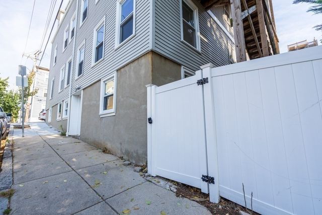 47 Telegraph St 2, Boston, MA 02127