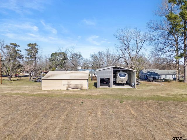 605 Dallas St., Winona, TX 75792