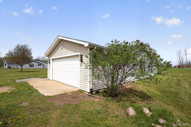 45196 76th Avenue, Decatur Township, MI 49045