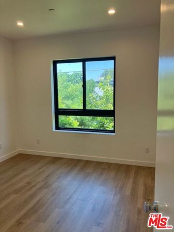 11251 Hatteras Street, Los Angeles, CA 91601