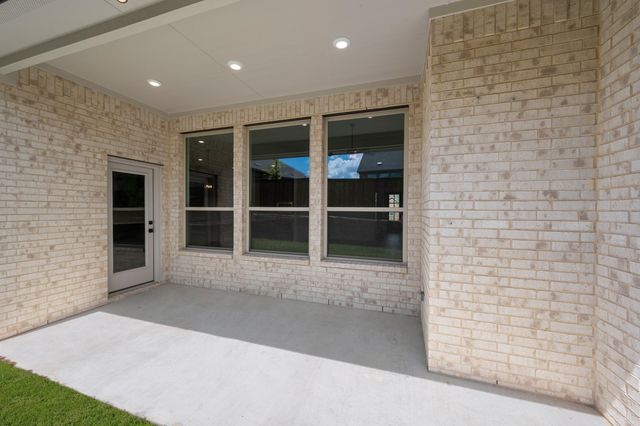 748 Brozgold Avenue, Midlothian, TX 76065