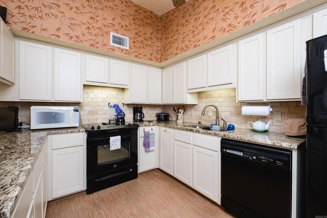 11073 Bainbridge Drive, Little Rock, AR 72212