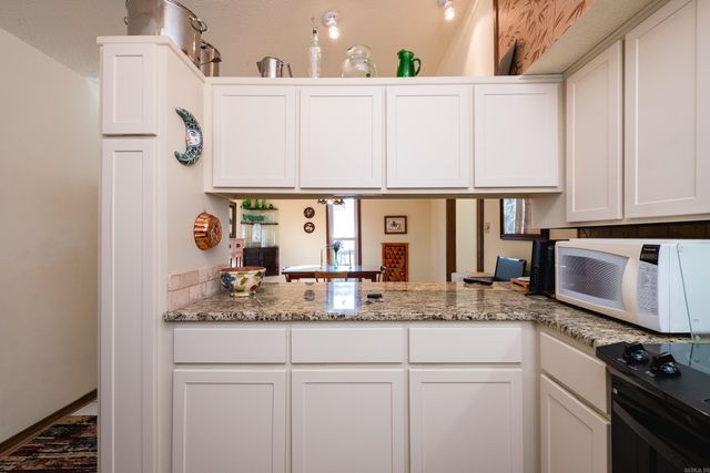 11073 Bainbridge Drive, Little Rock, AR 72212