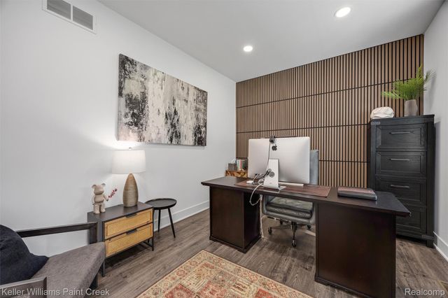 307 Kendry, Bloomfield Hills, MI 48302