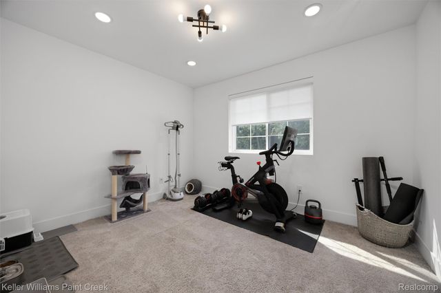 307 Kendry, Bloomfield Hills, MI 48302