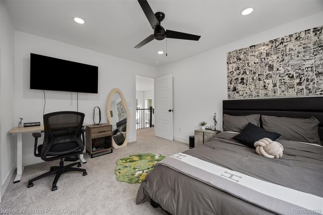 307 Kendry, Bloomfield Hills, MI 48302