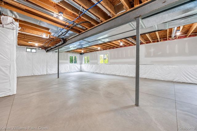307 Kendry, Bloomfield Hills, MI 48302