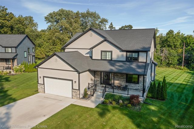 307 Kendry, Bloomfield Hills, MI 48302