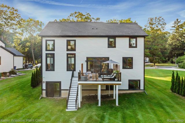 307 Kendry, Bloomfield Hills, MI 48302