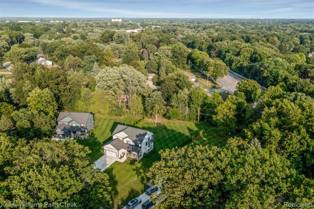 307 Kendry, Bloomfield Hills, MI 48302