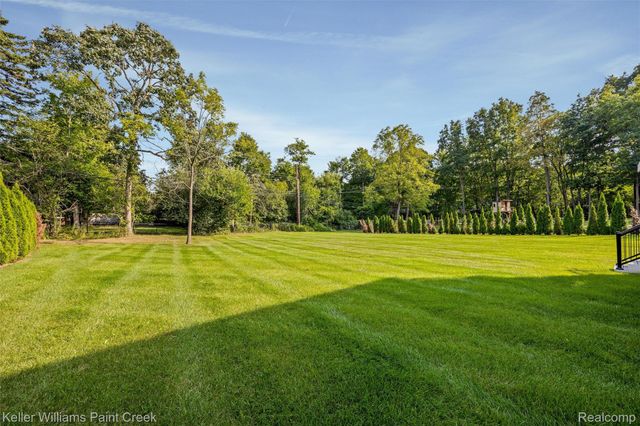 307 Kendry, Bloomfield Hills, MI 48302