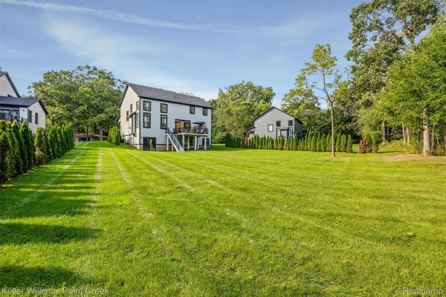 307 Kendry, Bloomfield Hills, MI 48302