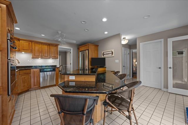 1221 N Loomis Street, Naperville, IL 60563