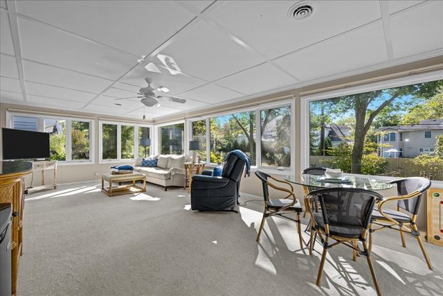 1221 N Loomis Street, Naperville, IL 60563