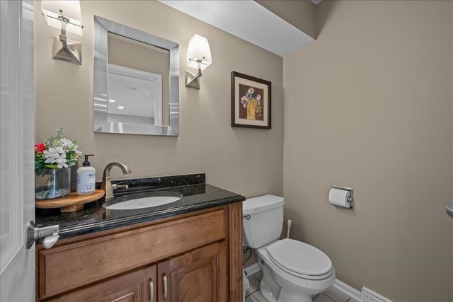 1221 N Loomis Street, Naperville, IL 60563