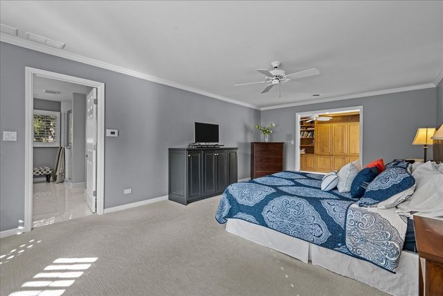 1221 N Loomis Street, Naperville, IL 60563