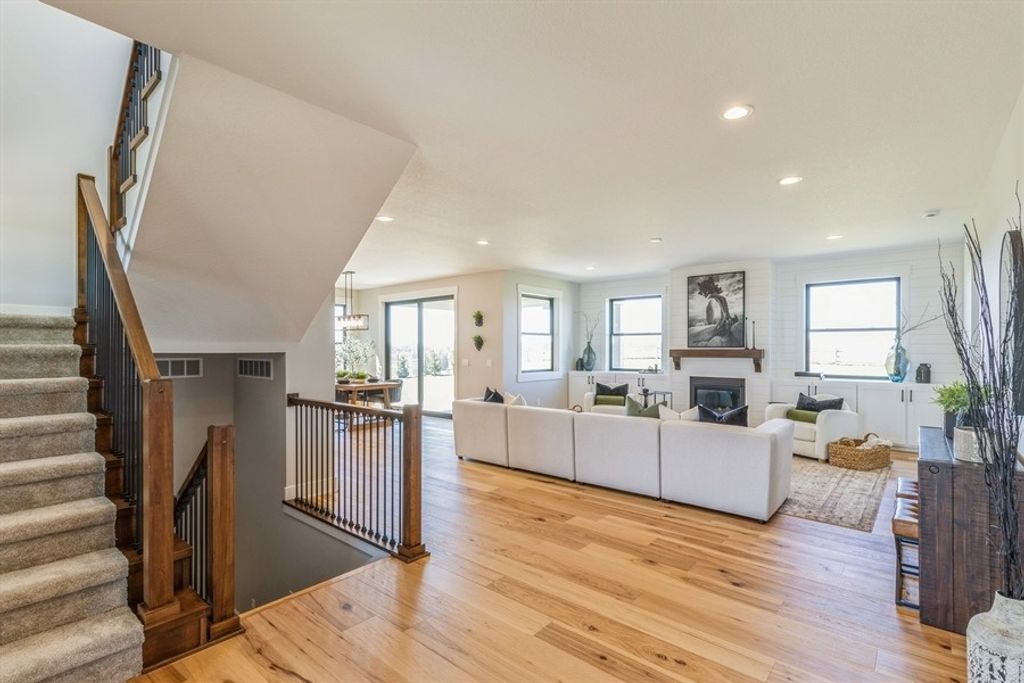 50061 Prairie Point Court, Ames, IA 50014