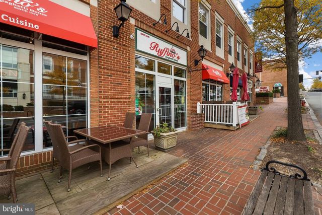 9800 BOLTON VILLAGE CT, Fairfax, VA 22032