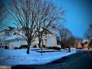 9800 BOLTON VILLAGE CT, Fairfax, VA 22032