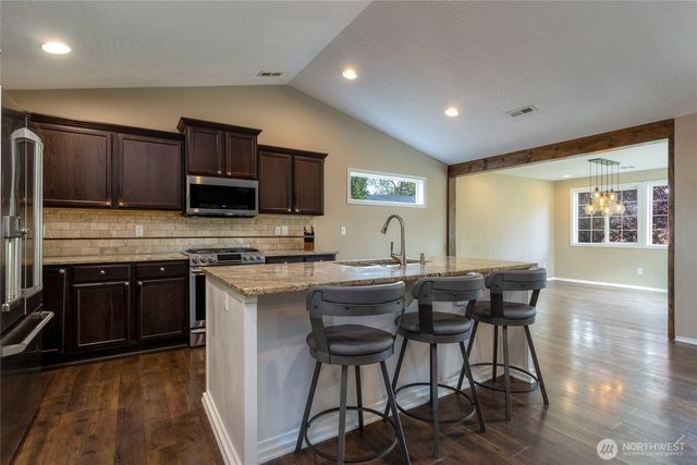 301 NE Danner Lane, College Place, WA 99324