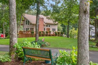 121 Walker St, Seekonk, MA 02771