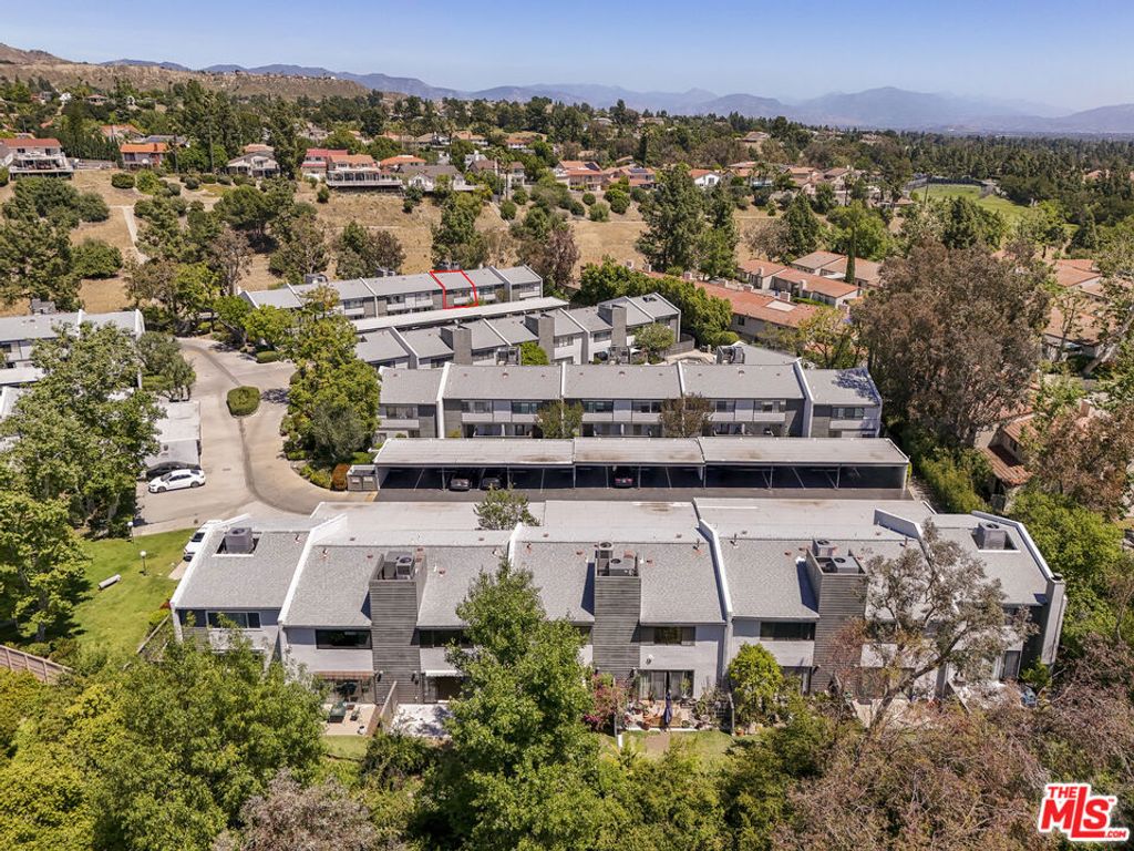 Image 1 of property listing at 11311 Tampa Avenue 30, Porter Ranch, CA 91326