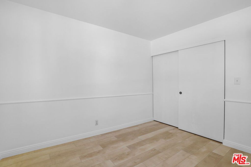 Image 30 of property listing at 11311 Tampa Avenue 30, Porter Ranch, CA 91326