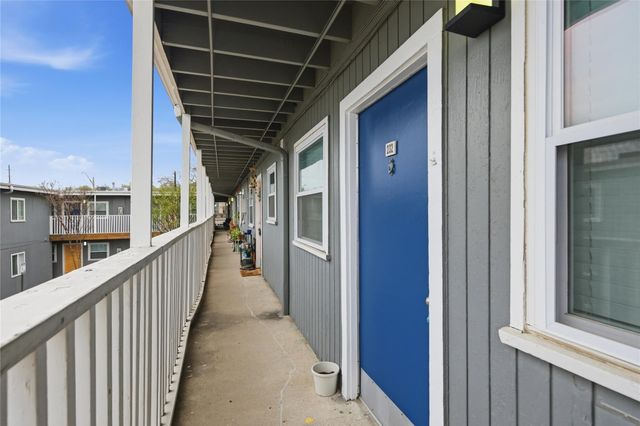 2401 Manor RD 232, Austin, TX 78722