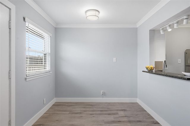 2401 Manor RD 232, Austin, TX 78722