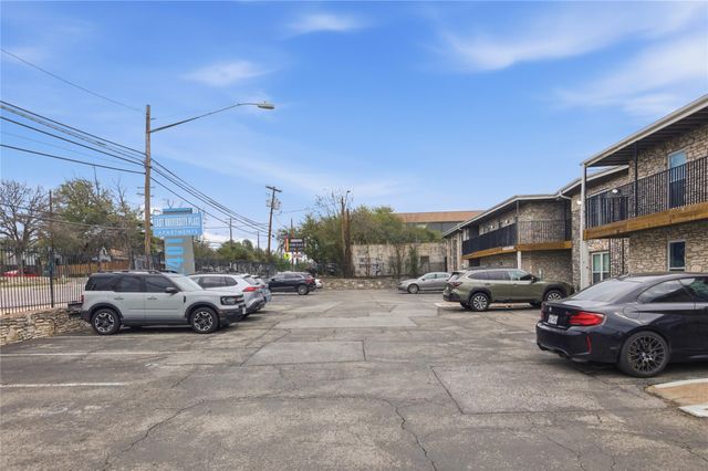 2401 Manor RD 232, Austin, TX 78722