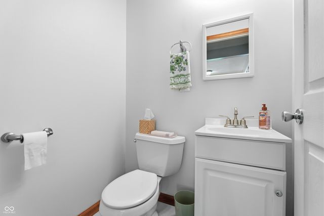 430 Meadow Circle, Greenwood, IN 46142