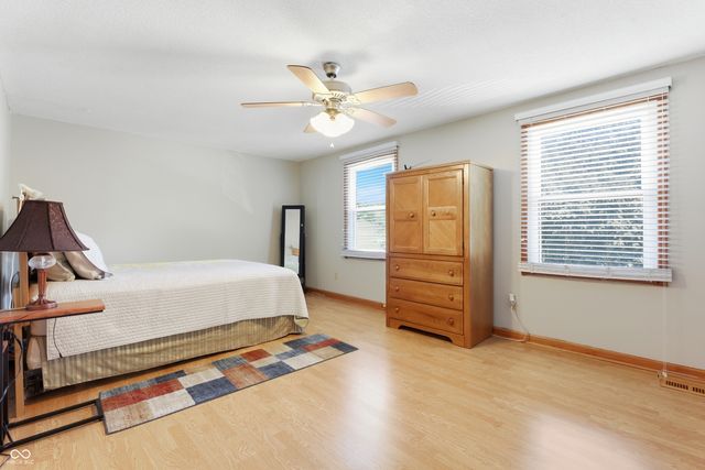 430 Meadow Circle, Greenwood, IN 46142
